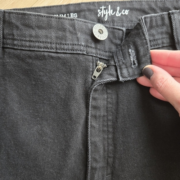 Style & Co Women's 10 Black Straight Leg Denim Blue Jeans EUC - Picture 5 of 12